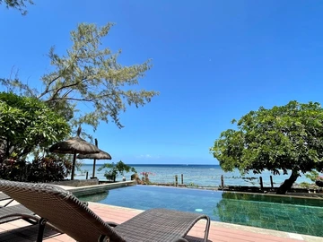 For Rent - Beachfront Penthouse in Tamarin